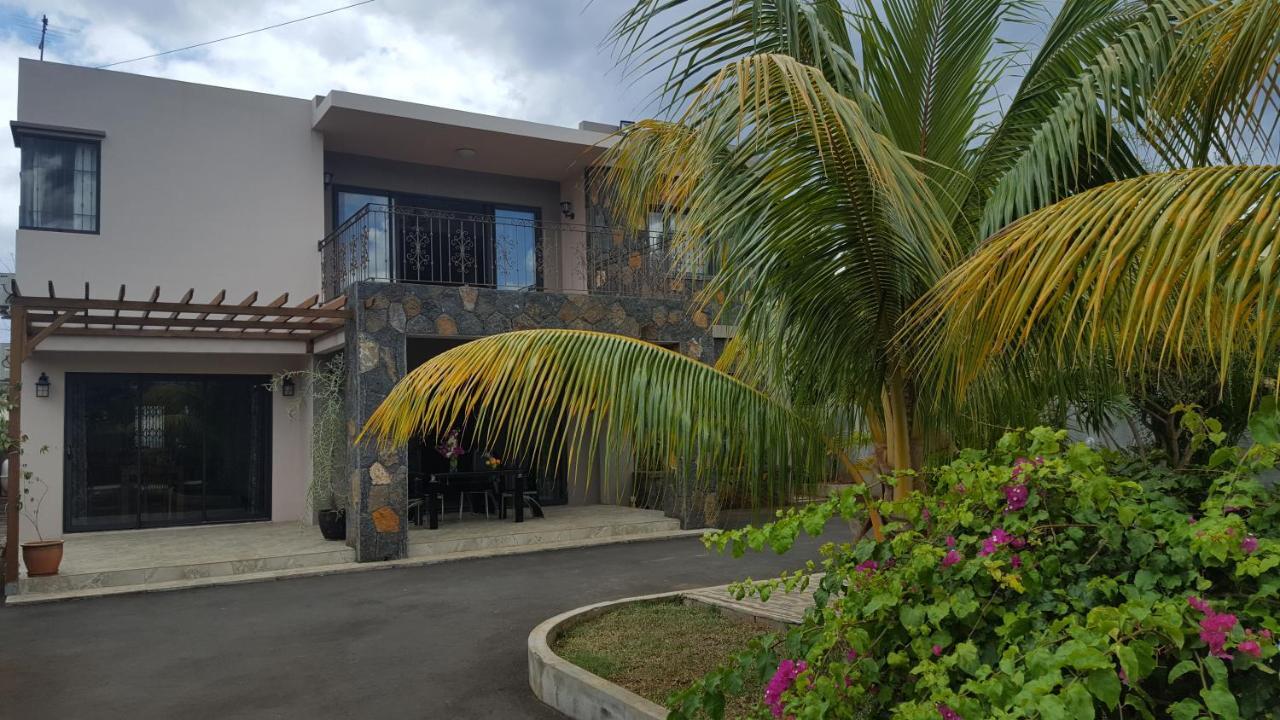 Aux Plaisirs De La Vie Chambre Chez L Habitant Flic-en-Flacq Exterior foto